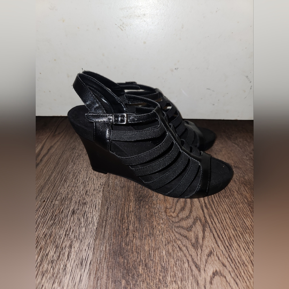 Aerosoles A2 Black Wedge Sandals 6.5